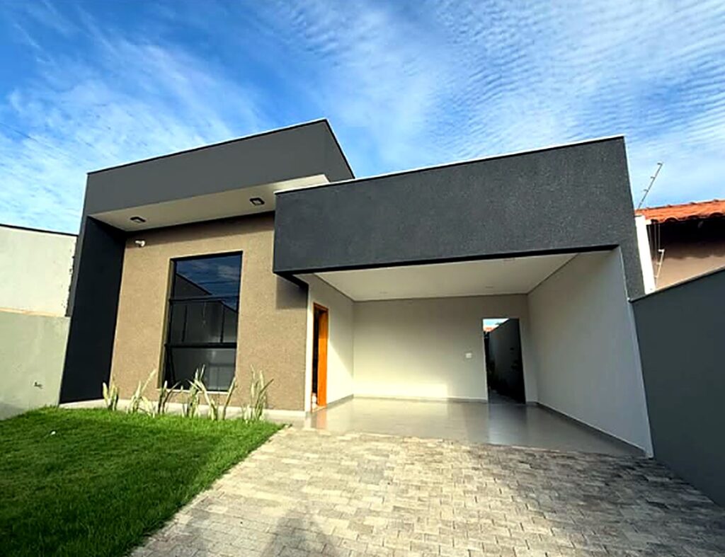 Casa não averbada em Londrina: fachada de casa térrea.